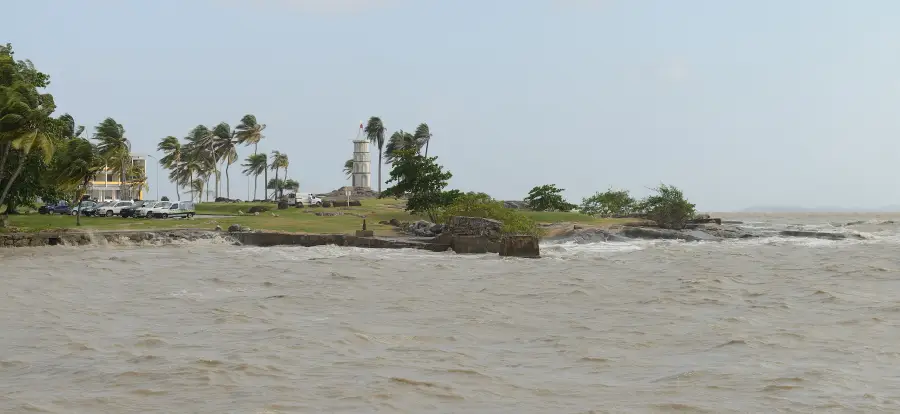 Pointe des Roches à Kourou, Guyane